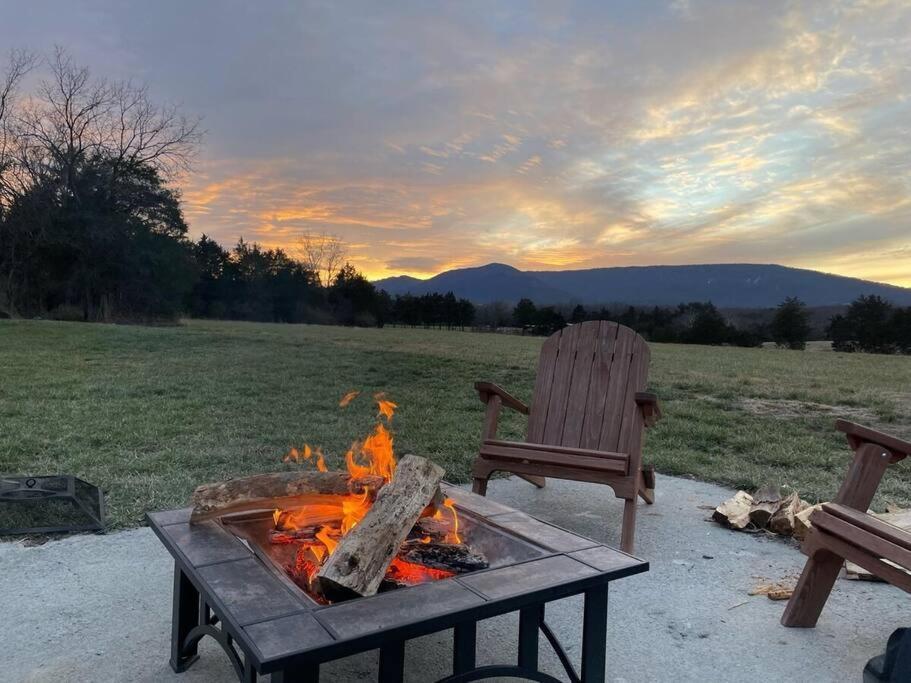 Villa Holly Tree Retreat Located In Beautiful Luray, Va. Exterior foto